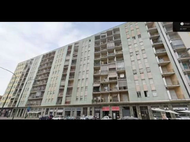 Appartamenti in Vendita - Abitazione di tipo civile - via de sanctis francesco 58