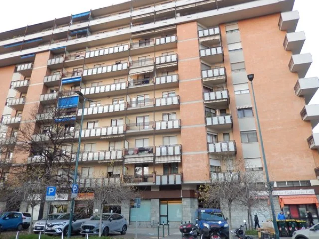 Appartamenti in Vendita - Appartamento - via sospello, 123, 10147 torino to, italia
