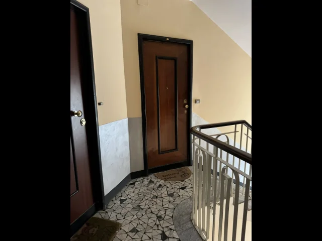 Appartamenti in Vendita - Abitazione di tipo economico - via borsi n. 43