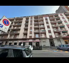 Appartamenti in Vendita - Fabbricato commerciale - via isonzo 91
