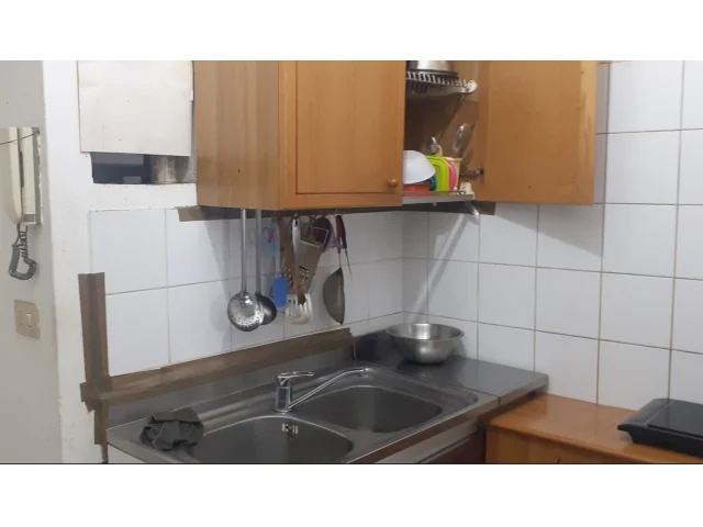 Appartamenti in Vendita - Abitazione di tipo economico - piazza crispi 56 a