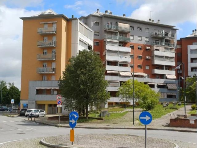 Appartamenti in Vendita - Appartamento - strada altessano, 130/18, 10151 torino