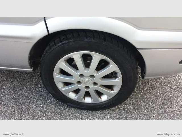 Auto - Opel zafira 2.0 dti elegance 7 posti
