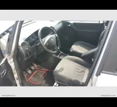Auto - Opel zafira 2.0 dti elegance 7 posti