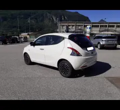 Auto - Lancia ypsilon 1.0 firefly 5p. hybrid platino