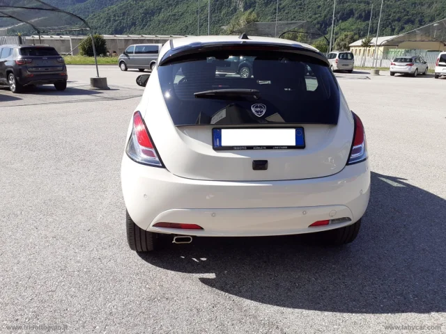 Auto - Lancia ypsilon 1.0 firefly 5p. hybrid platino