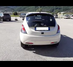 Auto - Lancia ypsilon 1.0 firefly 5p. hybrid platino