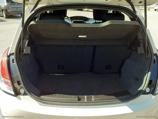 Auto - Lancia ypsilon 1.0 firefly 5p. hybrid platino