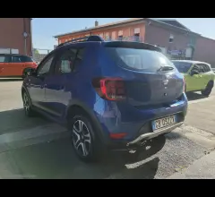 Auto - Dacia sanderostepway1.0tce100 eco-g 15th anniv