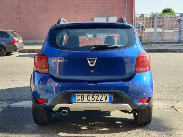 Auto - Dacia sanderostepway1.0tce100 eco-g 15th anniv