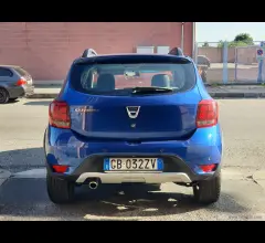 Auto - Dacia sanderostepway1.0tce100 eco-g 15th anniv