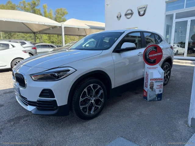 Auto - Bmw x2 sdrive16d goldplay edition
