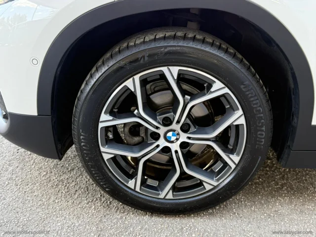 Auto - Bmw x2 sdrive16d goldplay edition