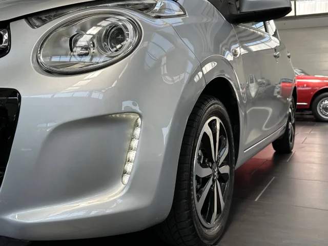 Auto - Citroen c1 vti 72 5p. shine