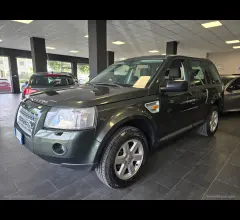 Auto - Land rover freelander 2.2 td4