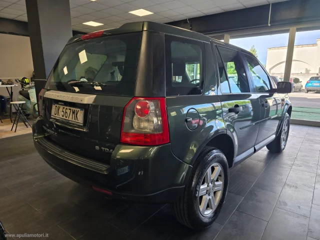 Auto - Land rover freelander 2.2 td4