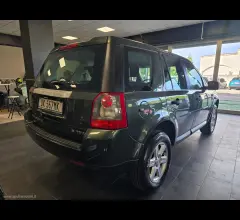 Auto - Land rover freelander 2.2 td4