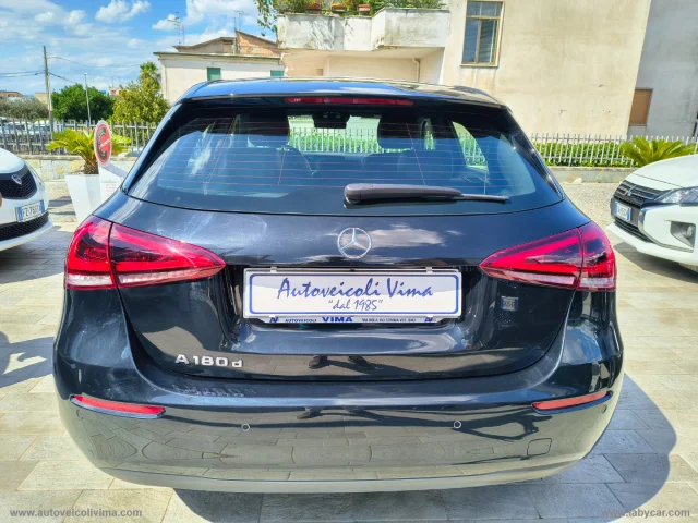 Auto - Mercedes-benz a 180 d automatic business extra