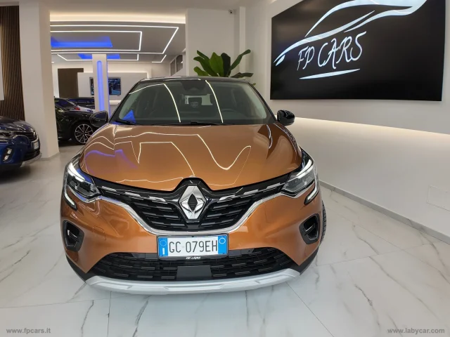 Auto - Renault captur pl.-in hybr. e-tech 160 init.par.