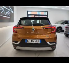 Auto - Renault captur pl.-in hybr. e-tech 160 init.par.