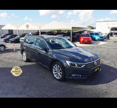 Volkswagen variant 2.0 tdi dsg executive bluemotion tech