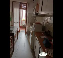 Appartamenti in Vendita - Piano primo con posto auto coperto