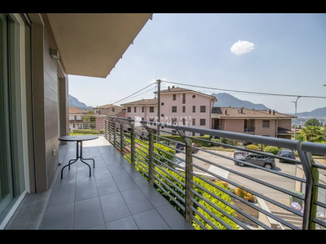 Appartamenti in Vendita - Trilocale a lecco
