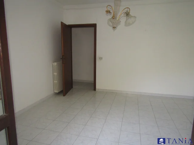 Appartamenti in Vendita - Semindipendente codena rif 4385