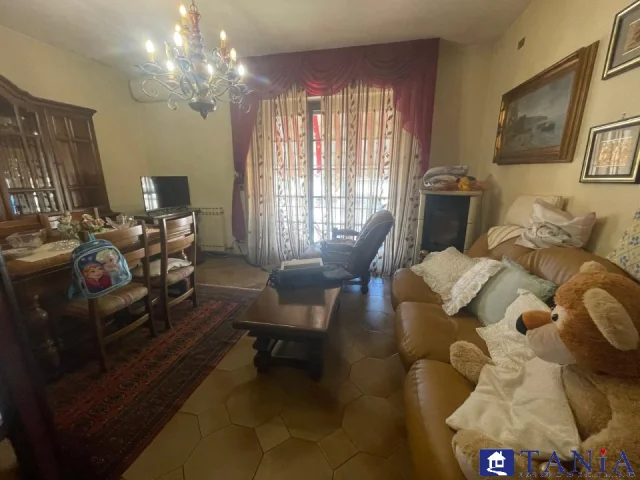 Appartamenti in Vendita - Porzione di casa sant'antonio rif 4552