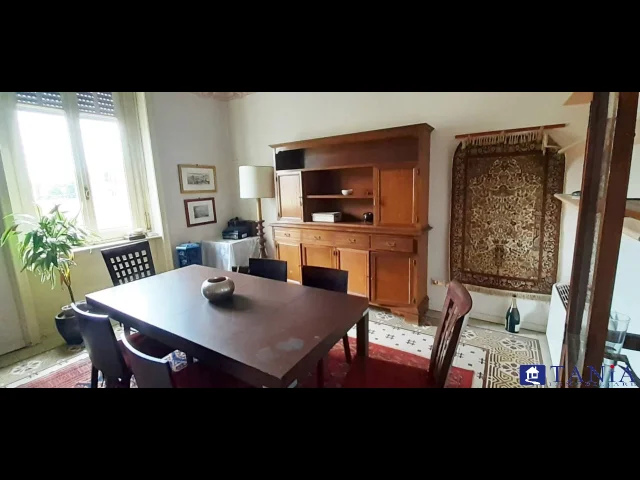 Appartamenti in Vendita - Villa d'epoca marina di carrara rif 3908