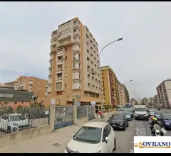 Appartamenti in Vendita - L. da vinci: ampio appartamento con box