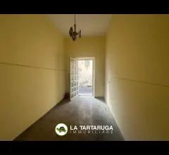 Appartamenti in Vendita - Appartamento con ingresso indipendente vicino al mare