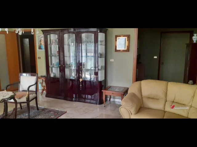 Appartamenti in Vendita - 6 vani arredato - viale delle alpi
