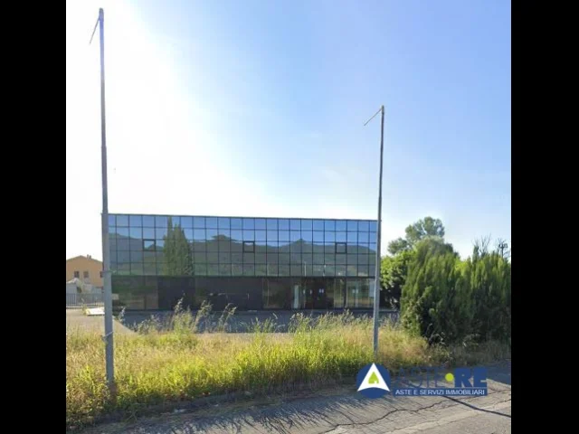 Appartamenti in Vendita - Fabbricato commerciale - via circonvallazione u.nobile, 6