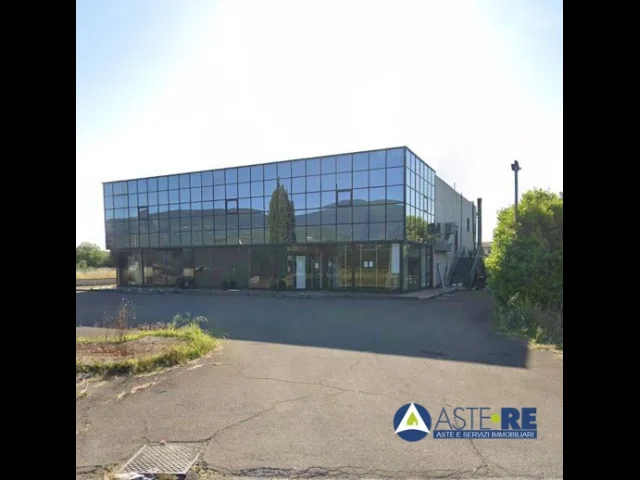 Appartamenti in Vendita - Fabbricato commerciale - via circonvallazione u.nobile, 6