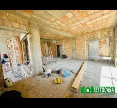 Appartamenti in Vendita - Villa  moderna semi-indipendente, in costruzione!