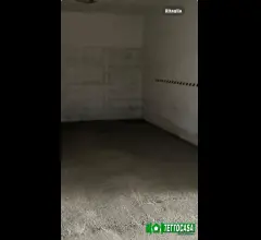 Posto auto corso umberto marigliano zona unicredit