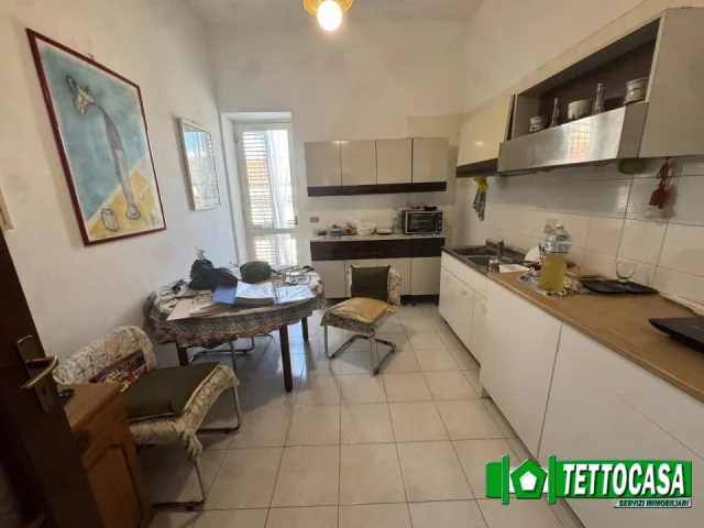 Appartamenti in Vendita - Appartamento con terrazzo affaccio corso umberto