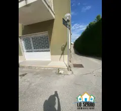 Appartamenti in Vendita - Magazzino di 150 mq in via maria riposo