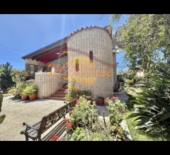Appartamenti in Vendita - Villa in vendita a siracusa ognina