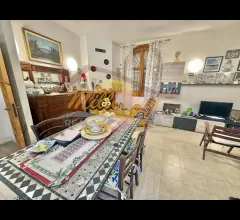 Appartamenti in Vendita - Villa in vendita a siracusa ognina