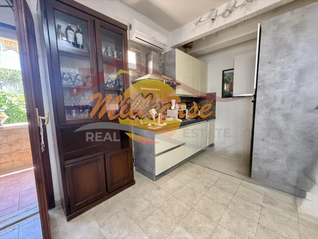 Appartamenti in Vendita - Villa in vendita a siracusa ognina