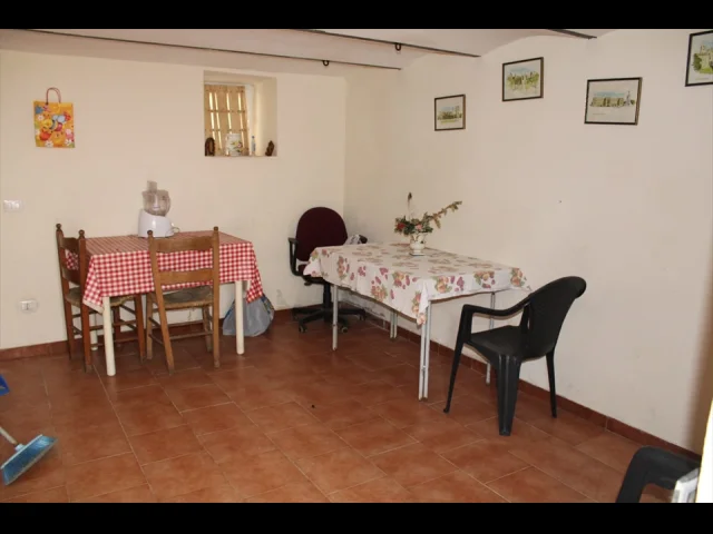 Appartamenti in Vendita - Casa indipendente in vendita a caramanico terme periferia