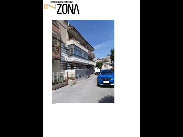 Appartamenti in Vendita - Abitazione di tipo economico - via gaetano martucci 10