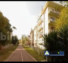 Abitazione di tipo civile - viale dei quattro venti 228