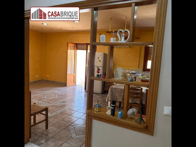 Quadrilocale di 120 mq con balcone in vendita a bagheria