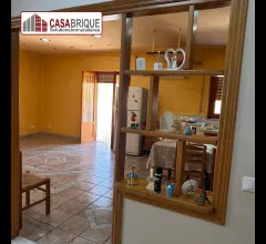 Quadrilocale di 120 mq con balcone in vendita a bagheria