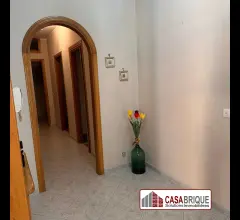 Appartamenti in Vendita - Quadrilocale di 120 mq con balcone in vendita a bagheria