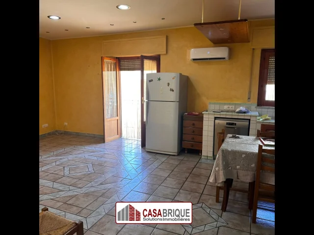 Appartamenti in Vendita - Quadrilocale di 120 mq con balcone in vendita a bagheria