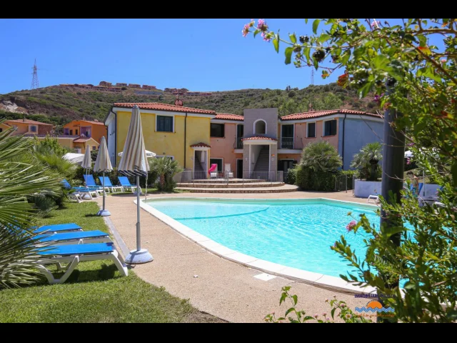 Stupendo attico cinquelocali con piscina
